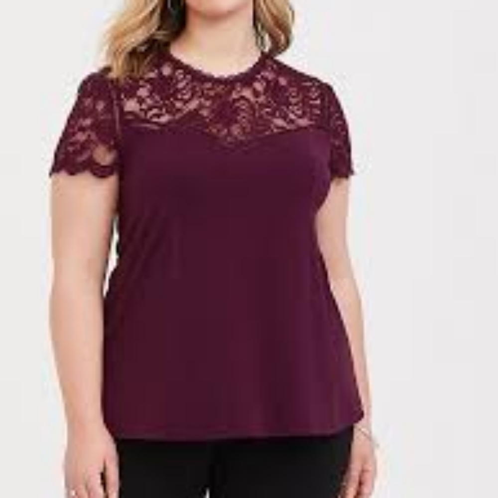 NWT Torrid Sz 0 Lace Crepe Top